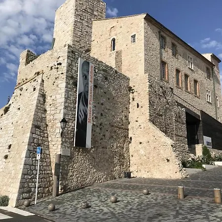 Marineland Sea View Aparthotel 4*