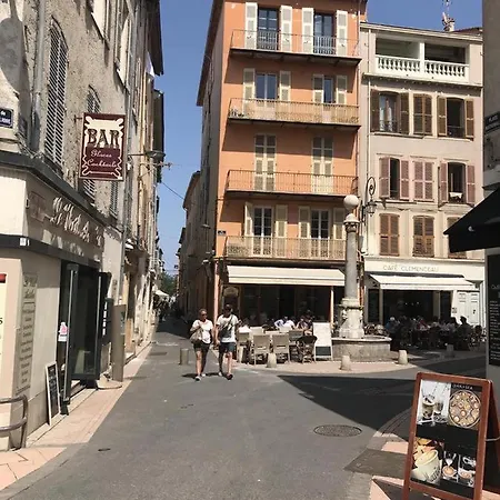 Marineland Sea View Aparthotel 4*