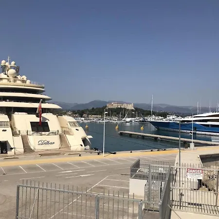 Marineland Sea View Ξενοδοχείο με διαμερίσματα 4*