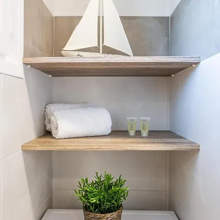 Marineland Sea View 4*