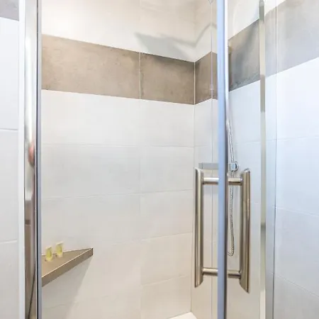 Ξενοδοχείο με διαμερίσματα Marineland Sea View