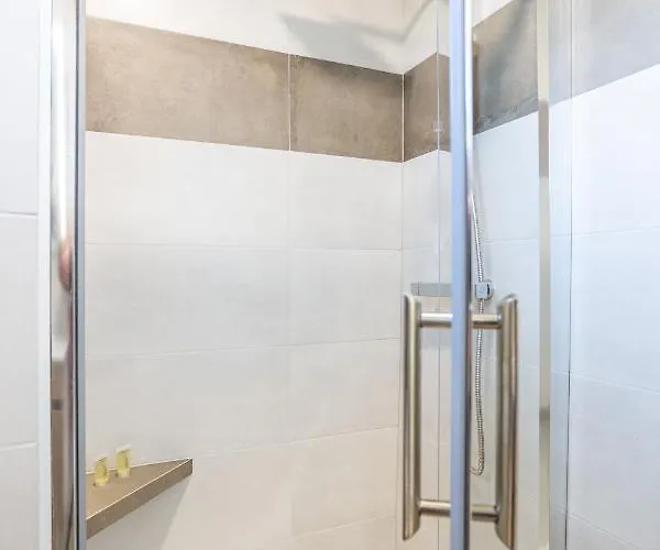 Aparthotel Marineland Sea View